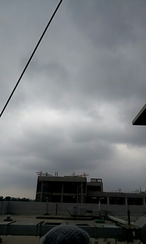 “烈日當(dāng)空，干活依然不放松”——記維珂瑞北京藥廠安裝現(xiàn)場(chǎng)