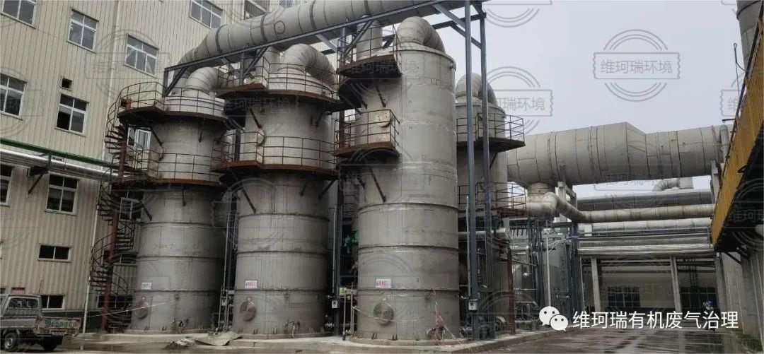 大雪||萬里覆寒云，千地飛素雪